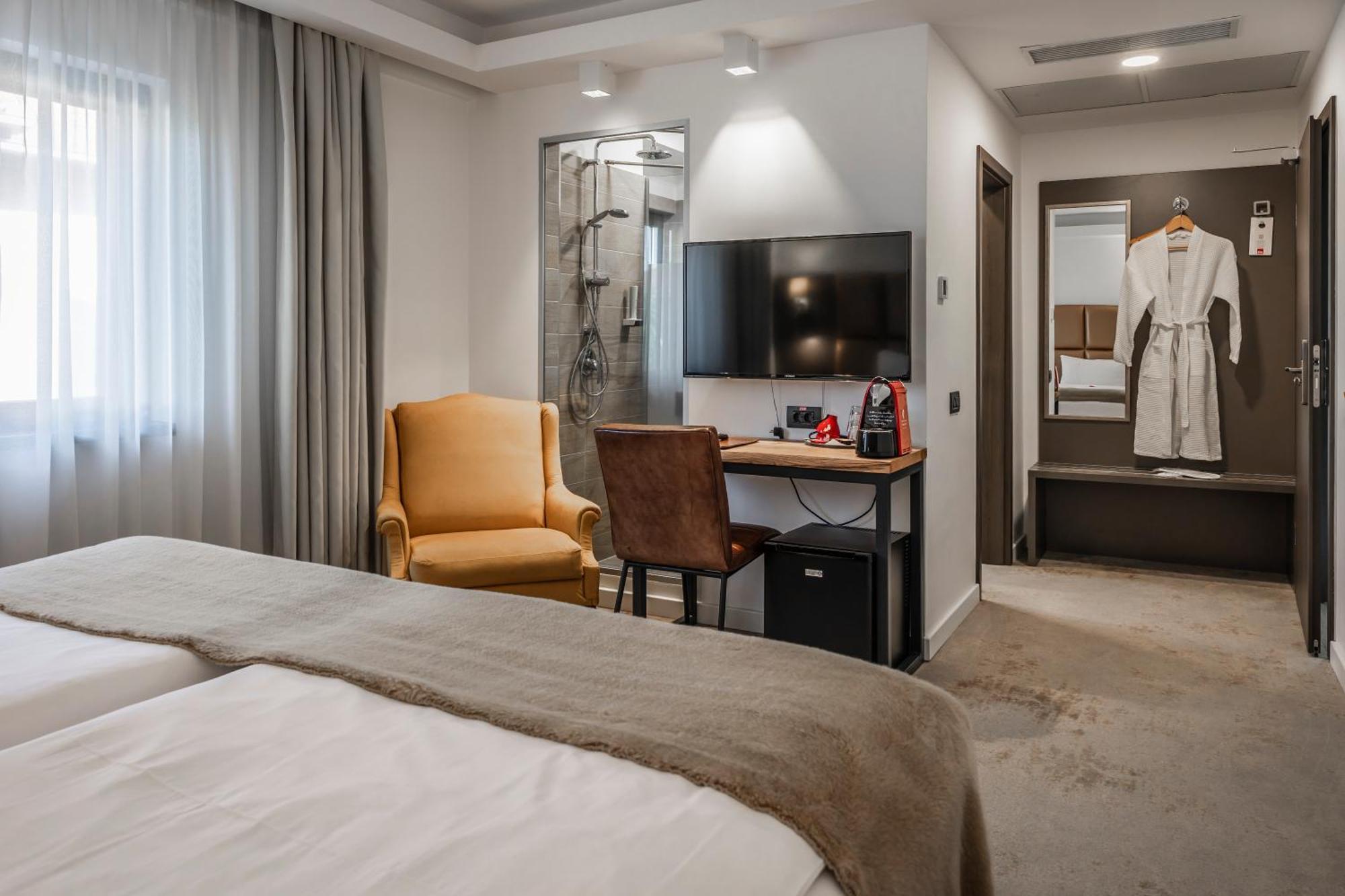 Charm Boutique Hotel Satu Mare Exteriér fotografie